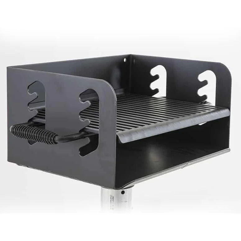 SB16FI13Rweb Black metal shelf bracket on a white background.